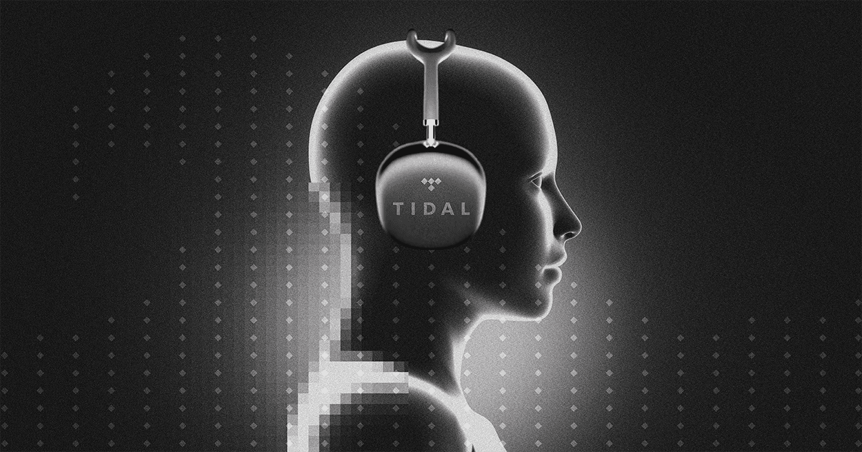 Aνθρώπινη μορφή που φοράει ακουστικά που έχουν πάνω το logo του Tidal